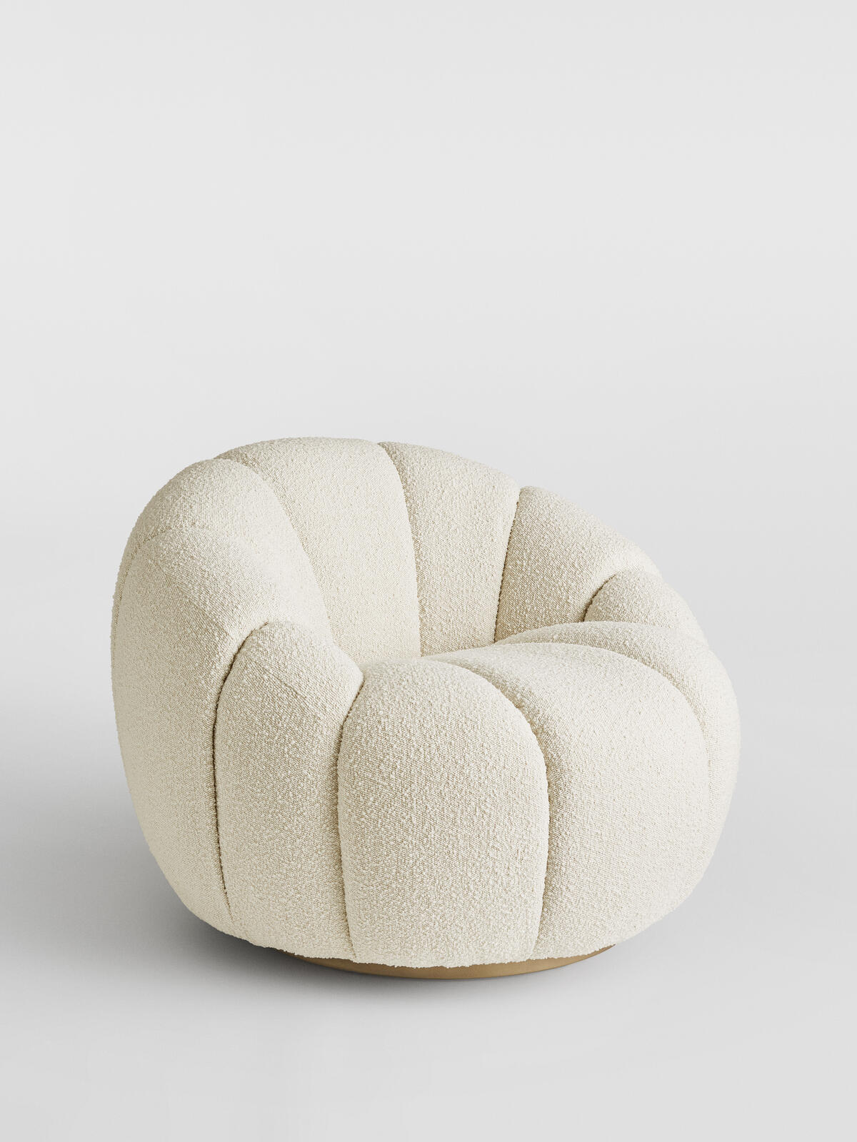DUMBO boucle armchair