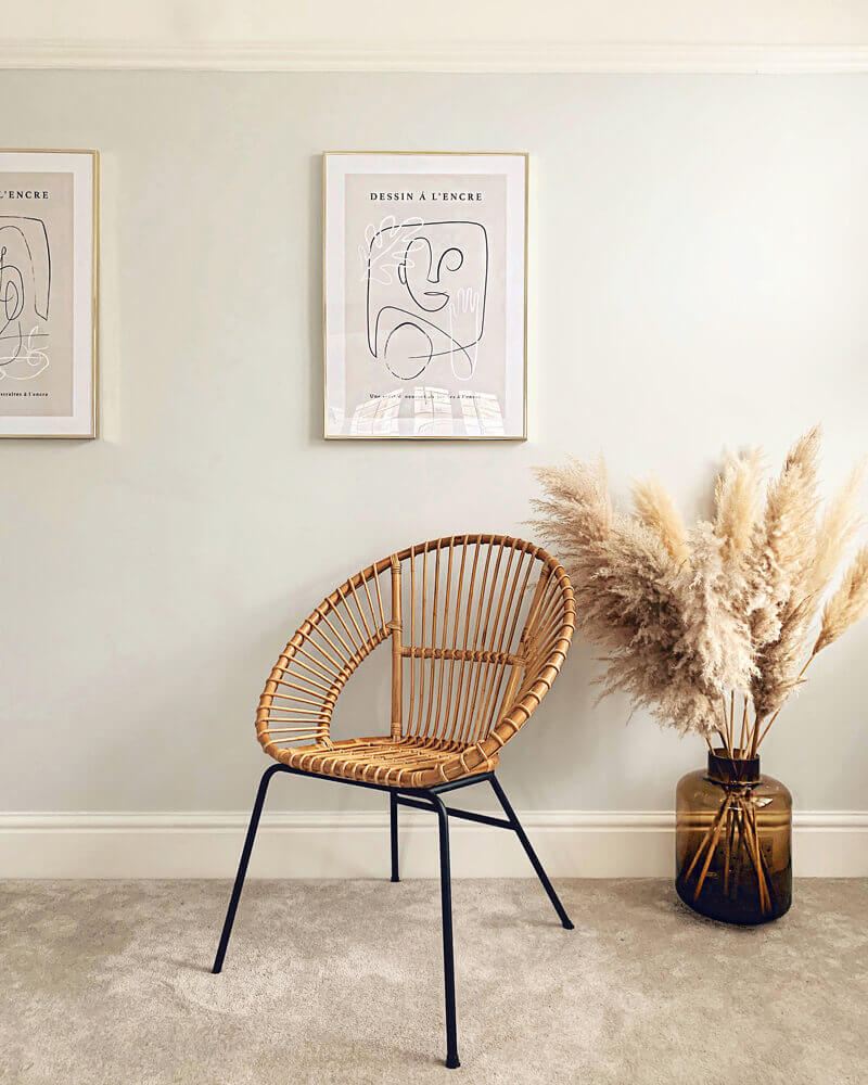 Neutral living room painted in Lick Grey 01
