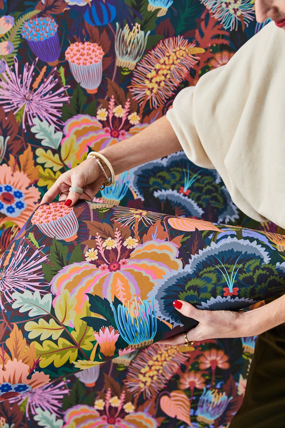 Lick paste the wall wallpaper Mars meadow in collaboration with Natasha Coverdale 
