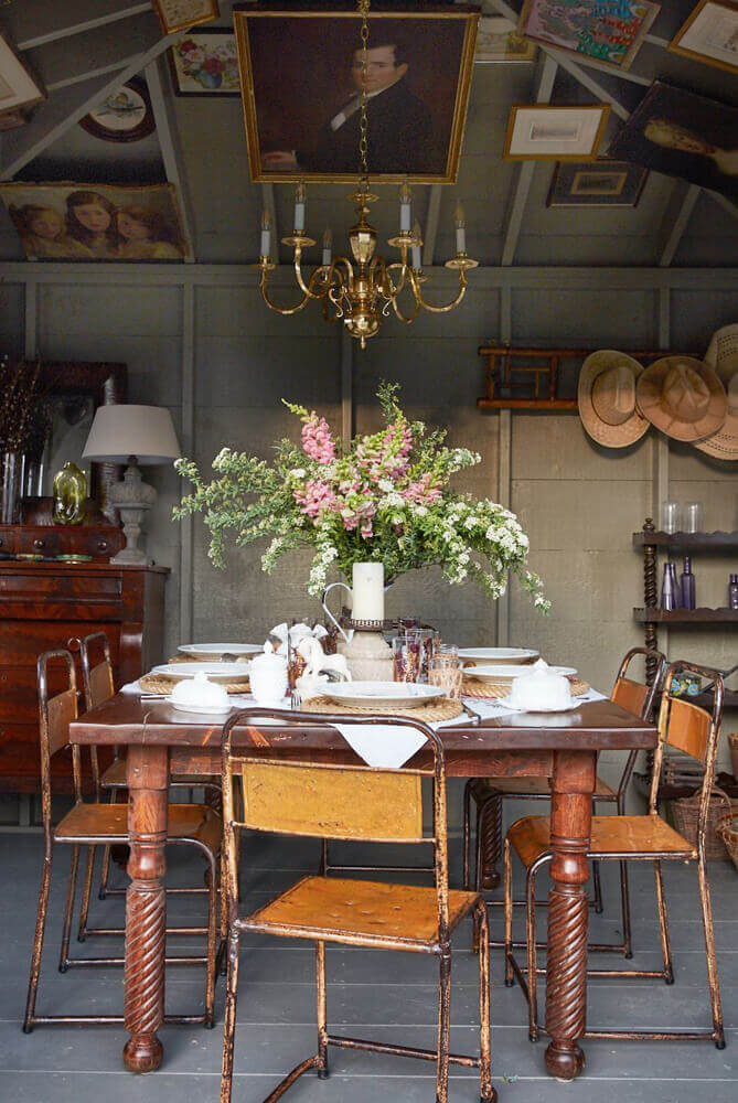 Rustikales Esszimmer von Elizabeth Georgantas