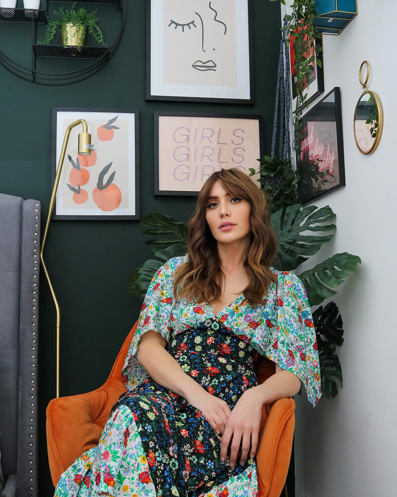 Maximalist interior gallery wall decorated in Green 06