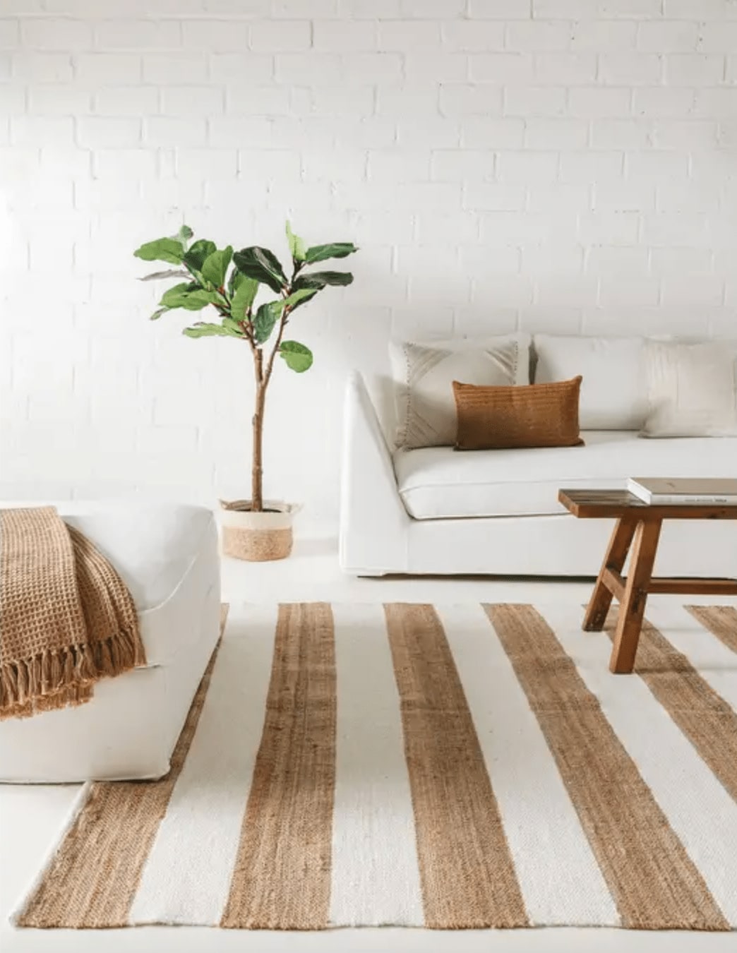 Benuta striped rug