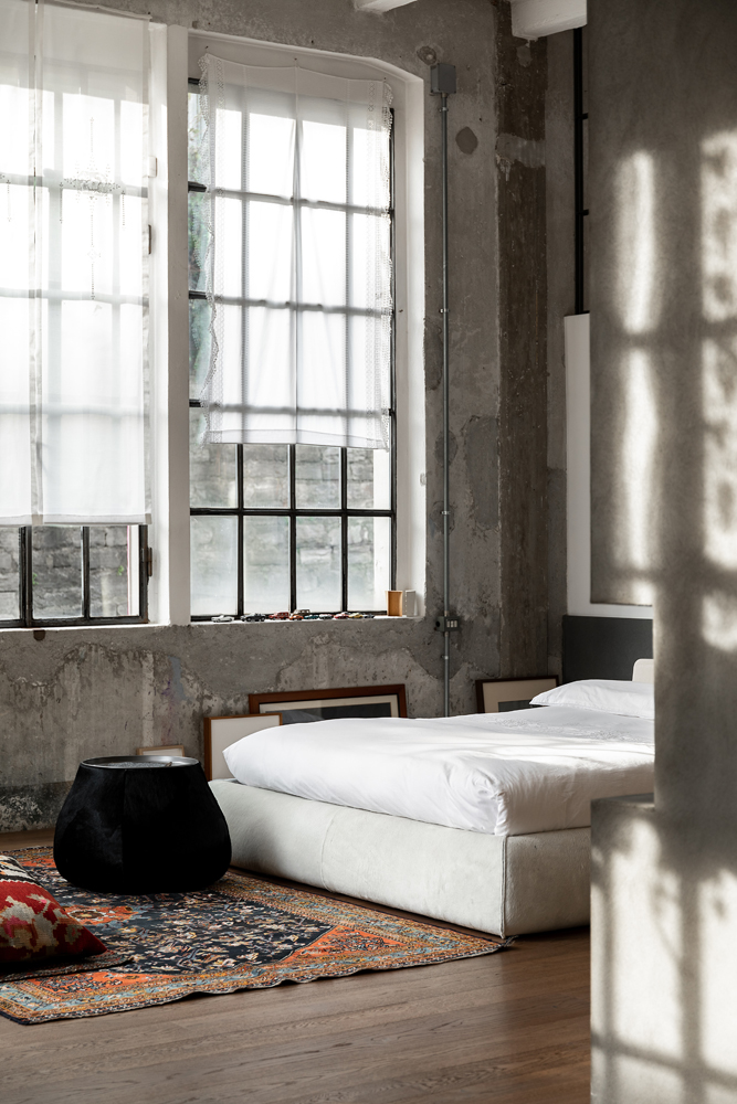 OR OPT FOR CONCRETE VIA UNSPLASH