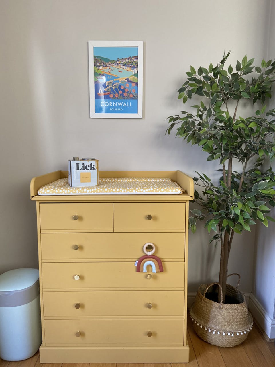 @_farley_and_me_'s drawers painted in Yellow 02