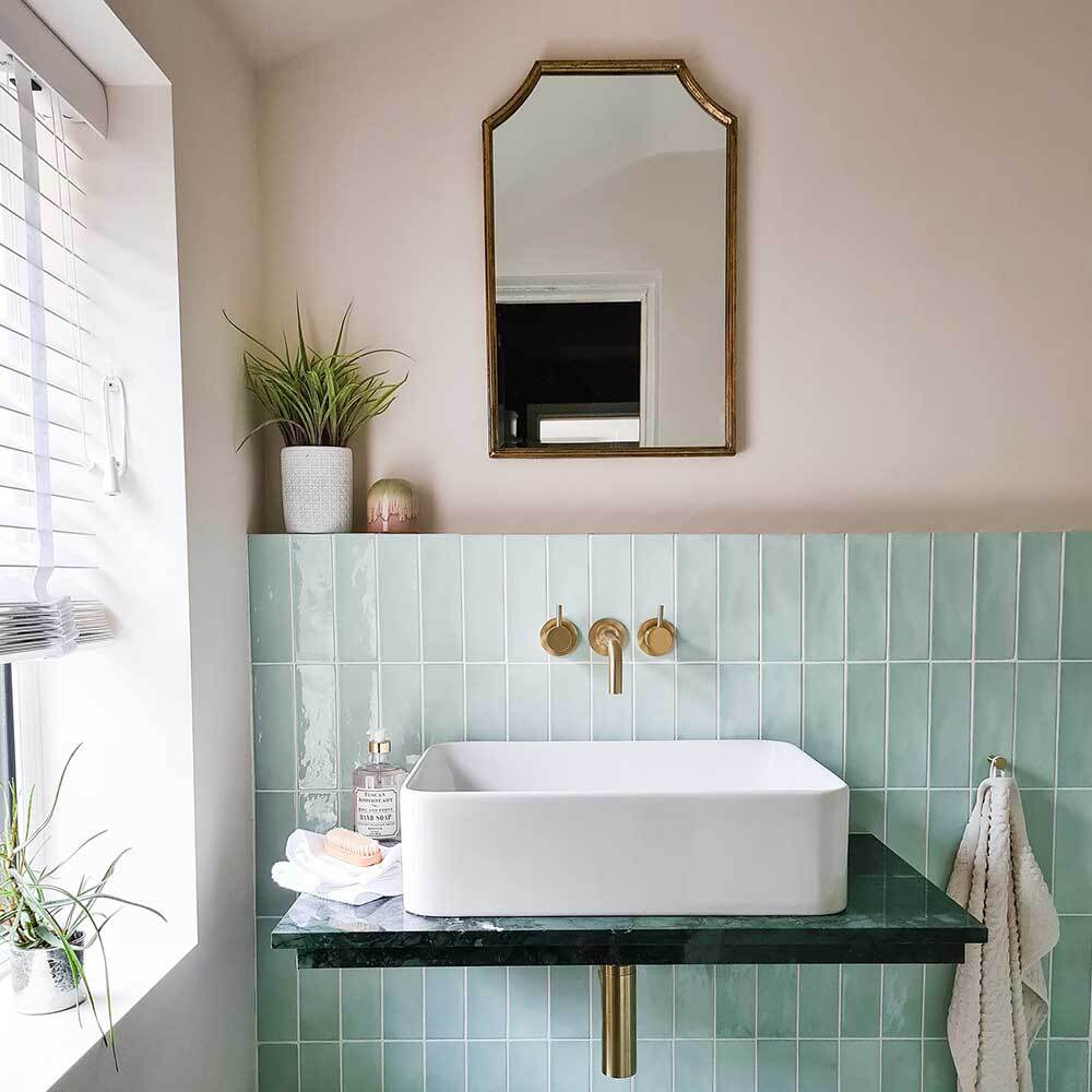 Bathroom decorated in Pink 01