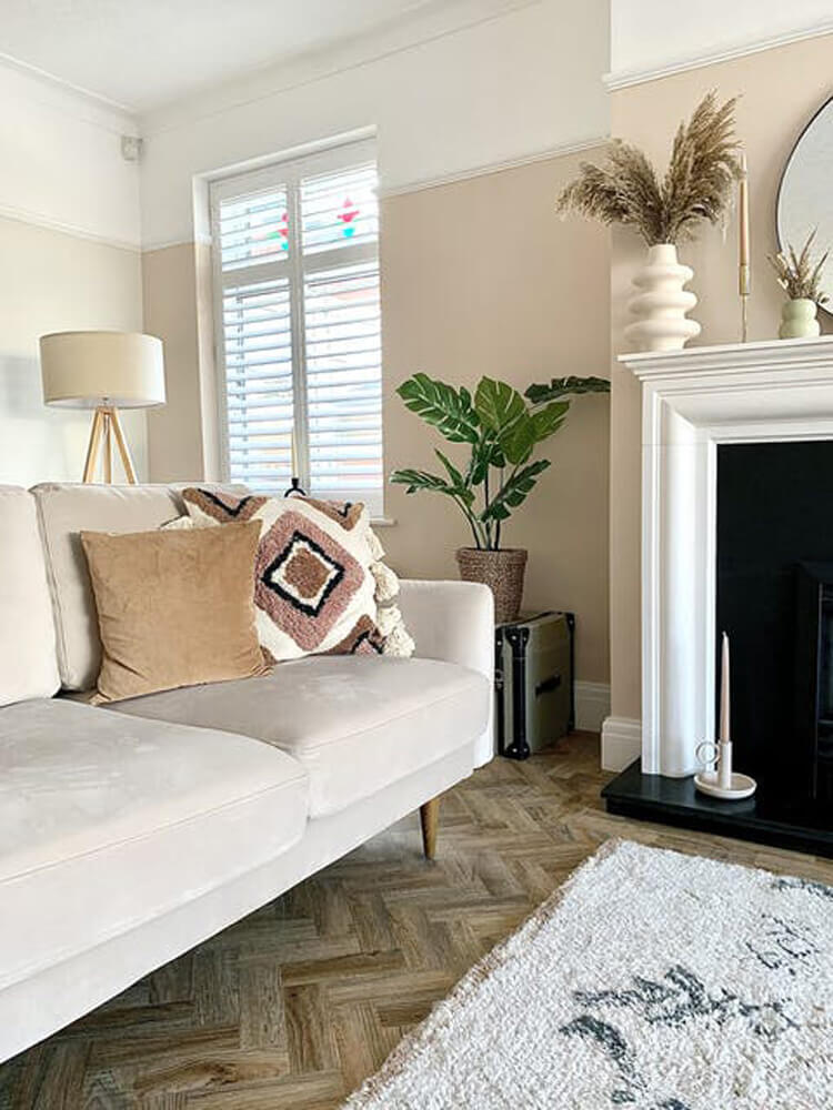 Living room painted in Lick Pink 02