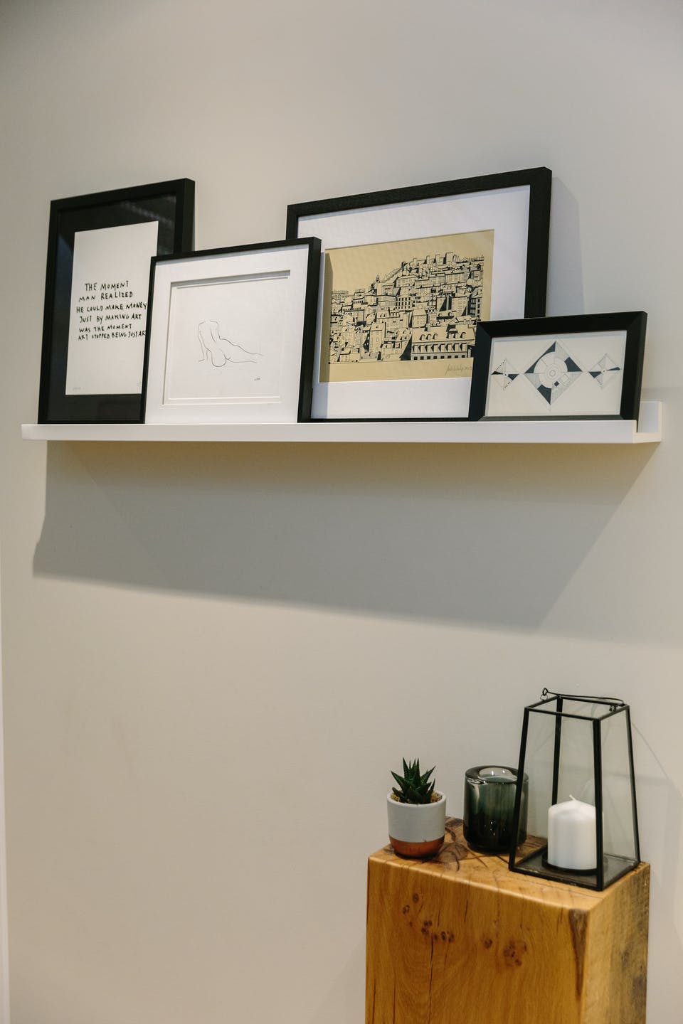 Picture Ledge decorating Home Office