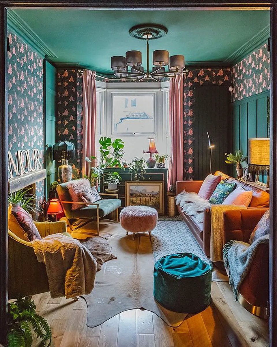 Maximalist interior decorated in Electric Poppies 02