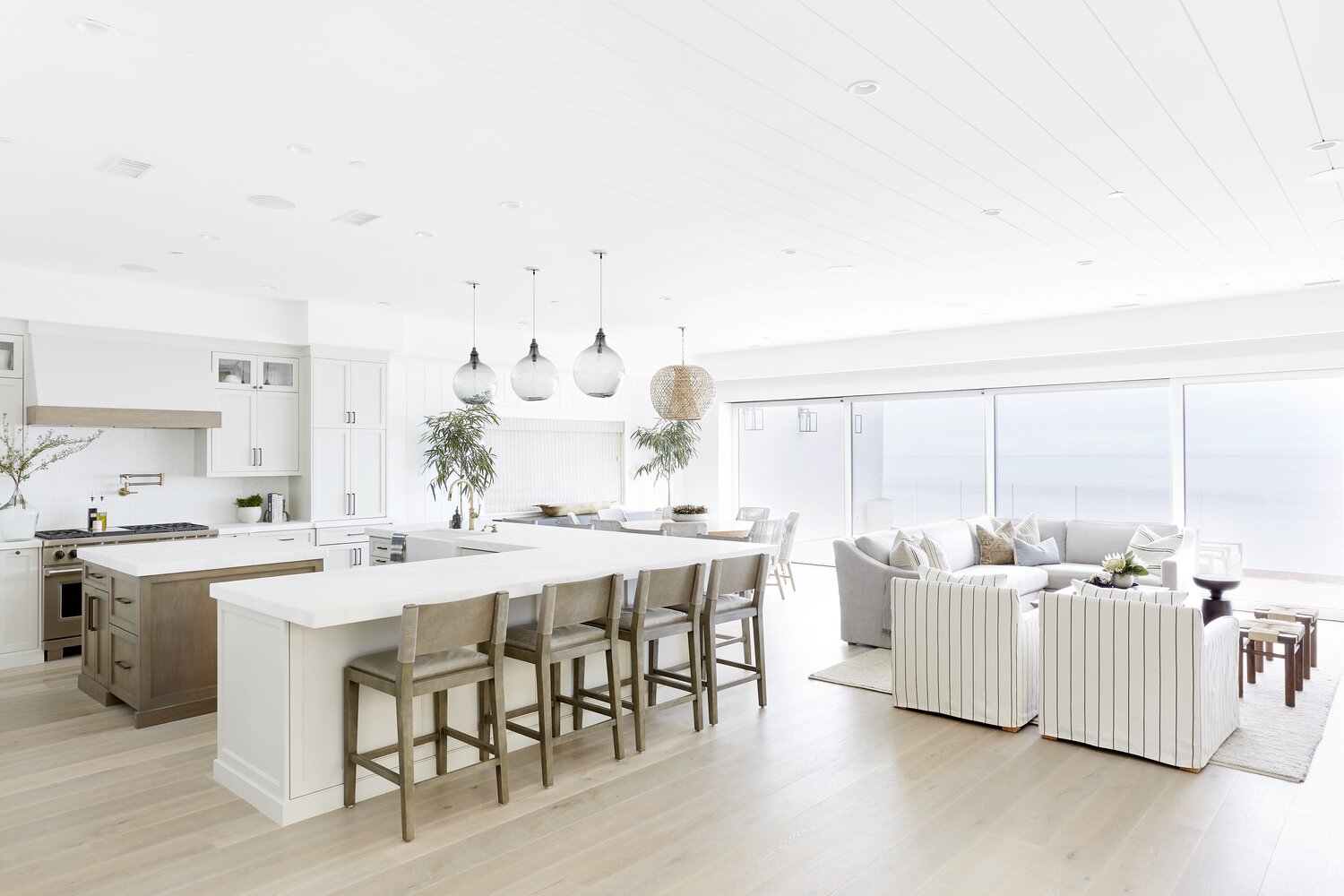 Coastal decor kitchen