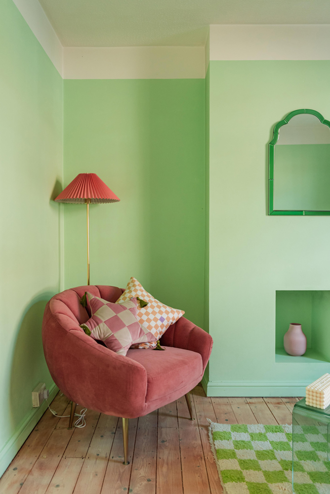 Lindsey Isla's green living room