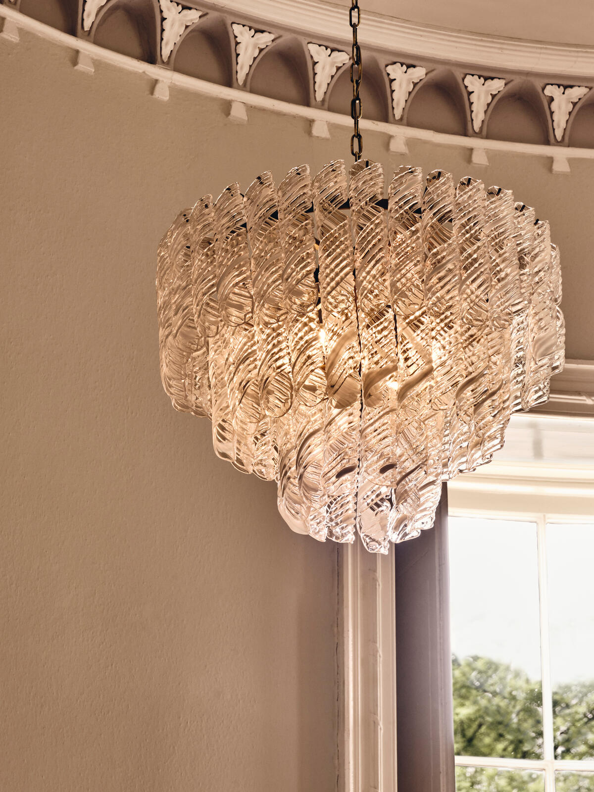 Soho Hoe Elodie Chandelier