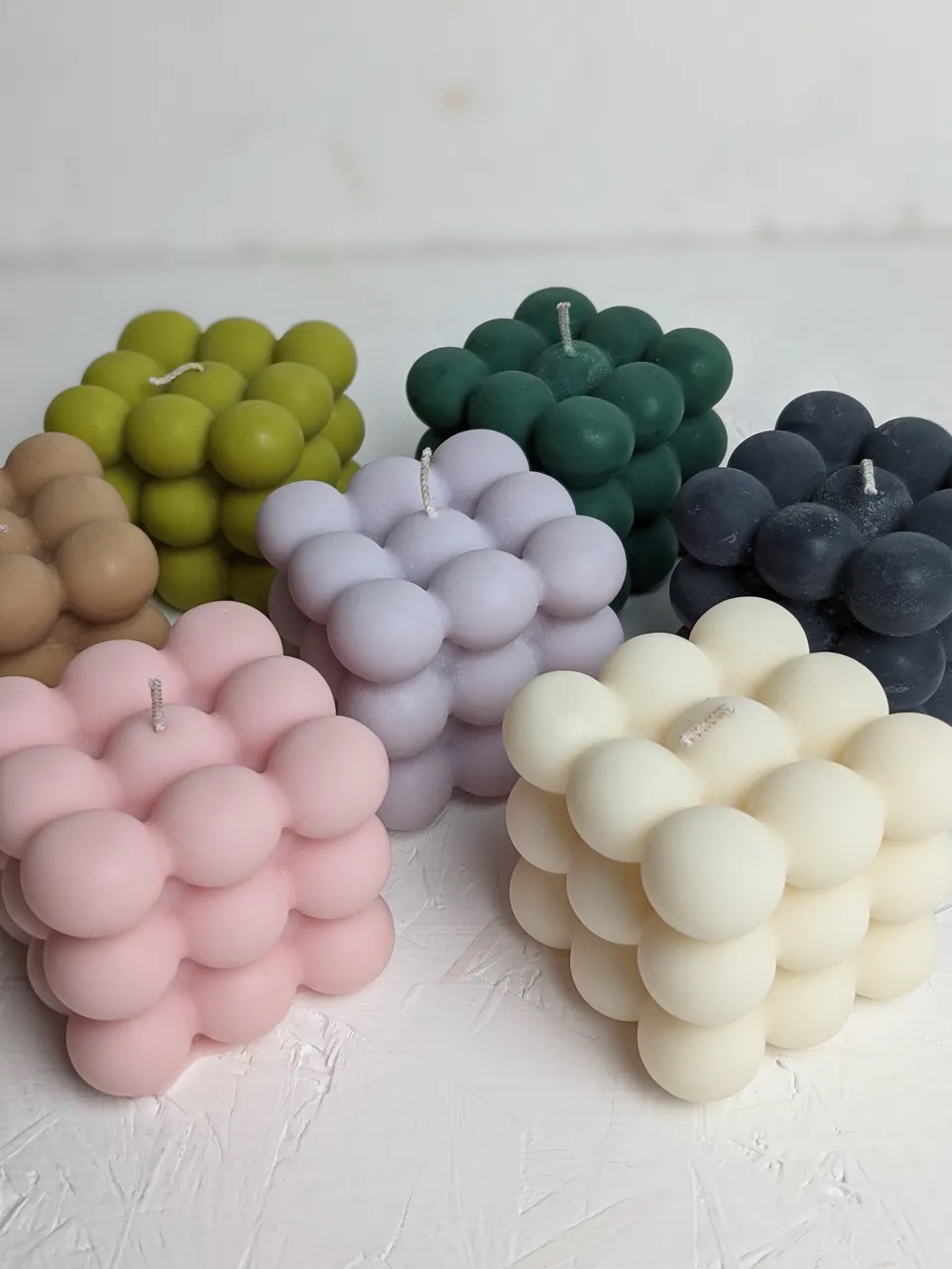 Image of colourful cube candles from the brand Haninsho