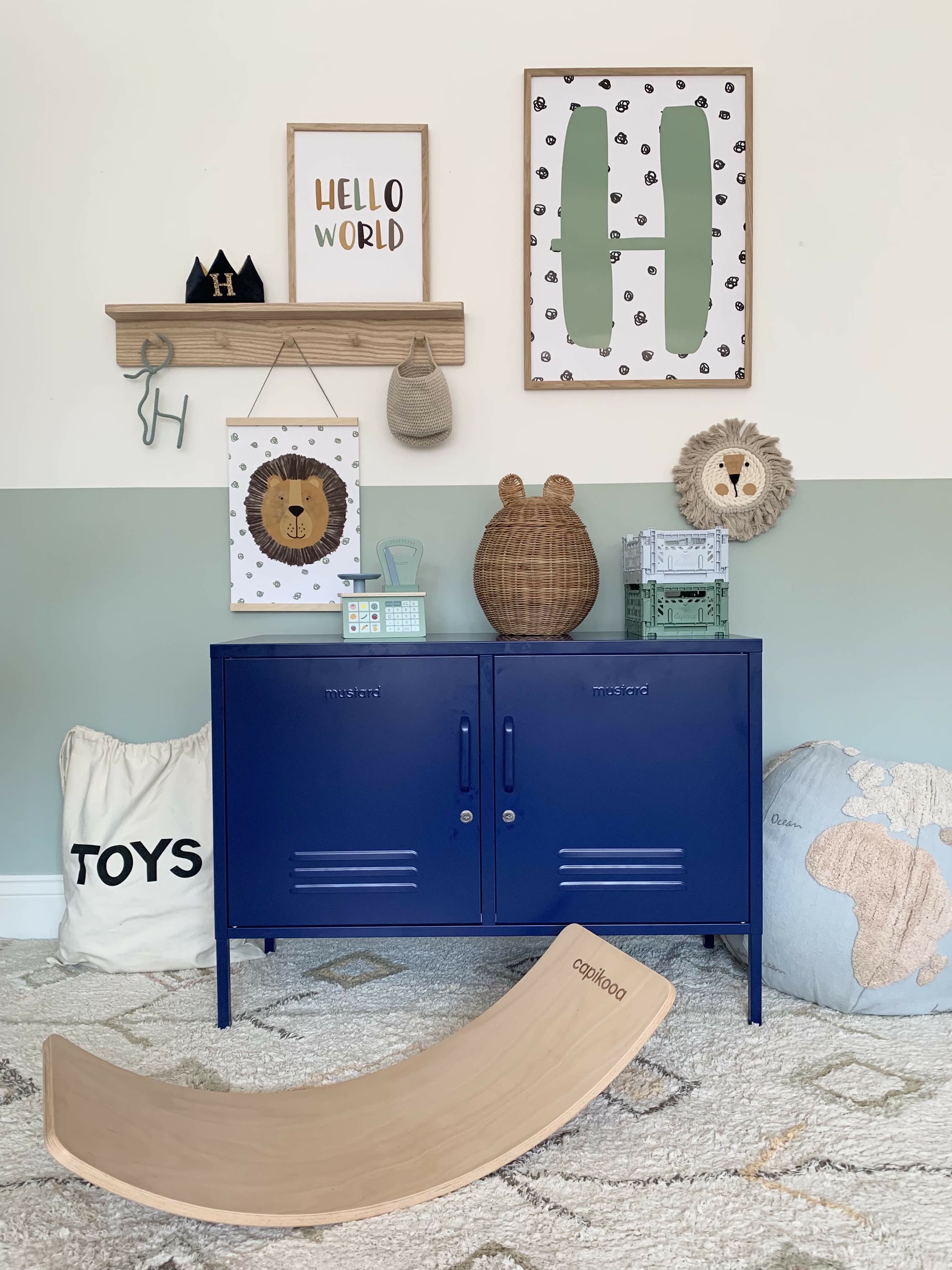 Children's room painted in Blue 03 paint