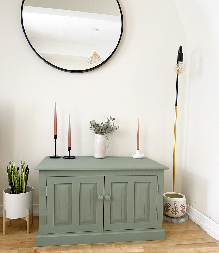 Cabinet decorated by @myshabbybohome in Green-02