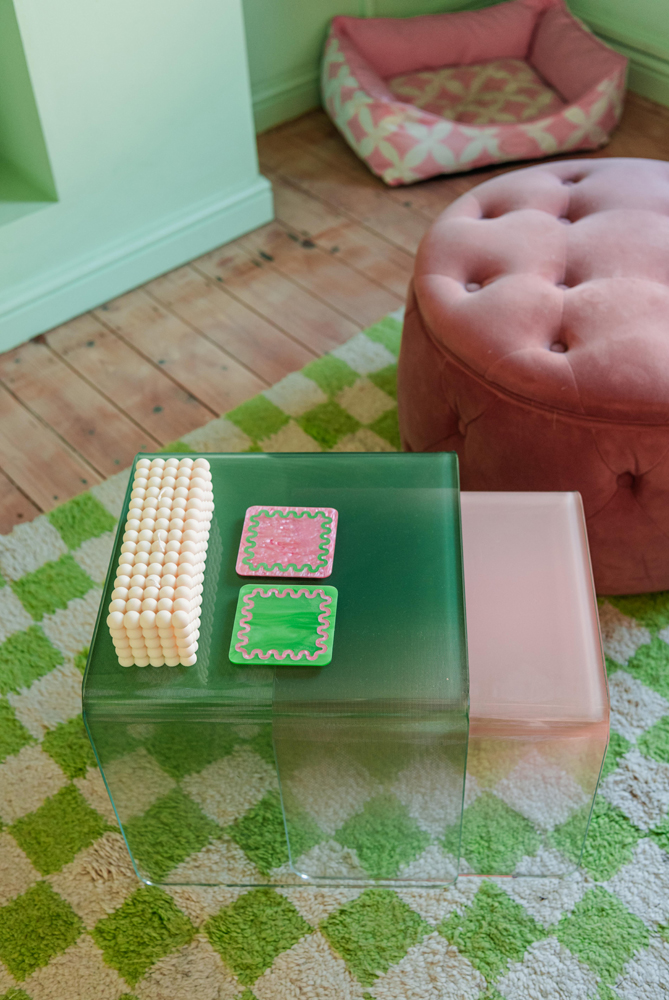 Lindsey Isla's green living room