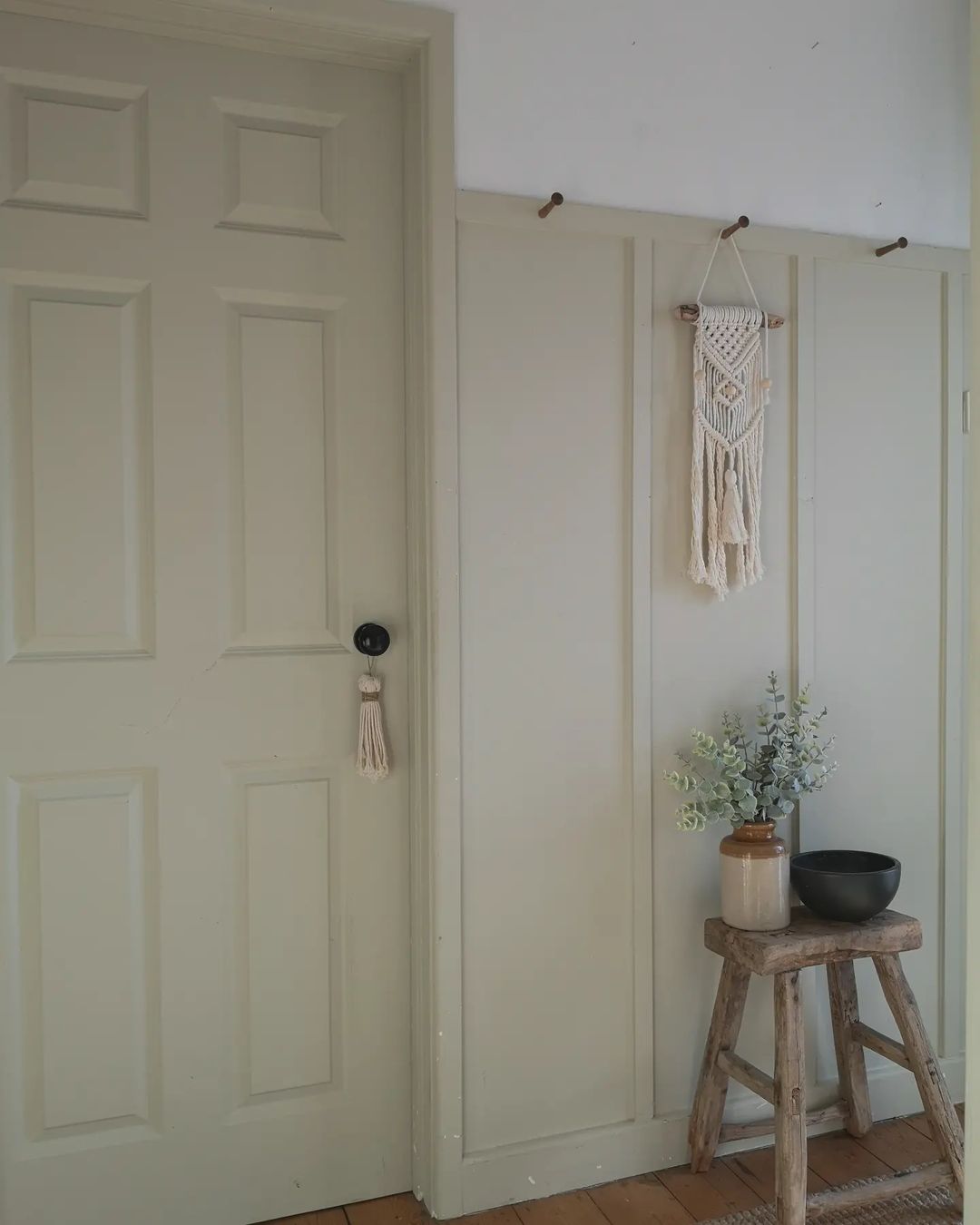 Hallway panelling decorated in Lick Beige 01 paint